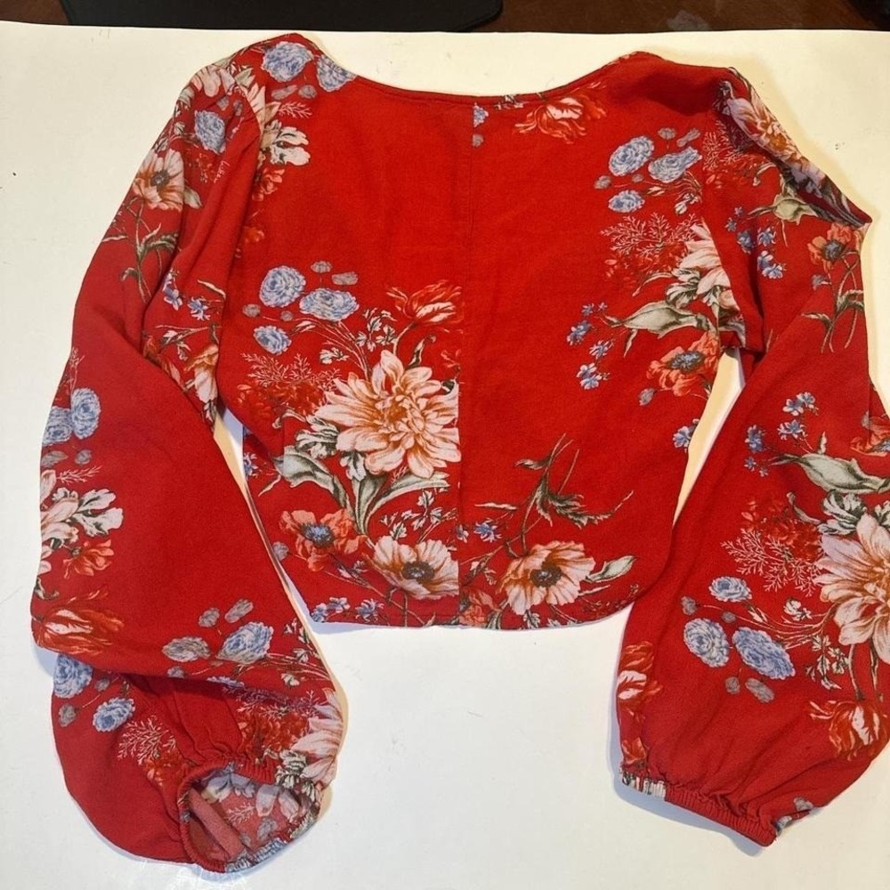 American Eagle Red Floral Surplice‎ Wrap Crop Top Womens XS Long Lantern Sleeve - Picture 7 of 8